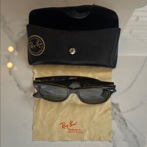 Ray-Ban Black Sunglasses